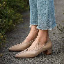 Vignate Leather Pumps