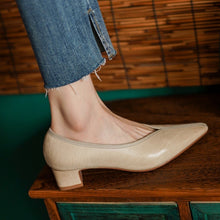 Vignate Leather Pumps