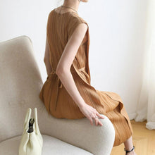 Sameiro Pleated Dress