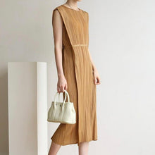 Sameiro Pleated Dress