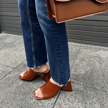 Arese Leather Heels