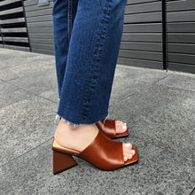 Arese Leather Heels