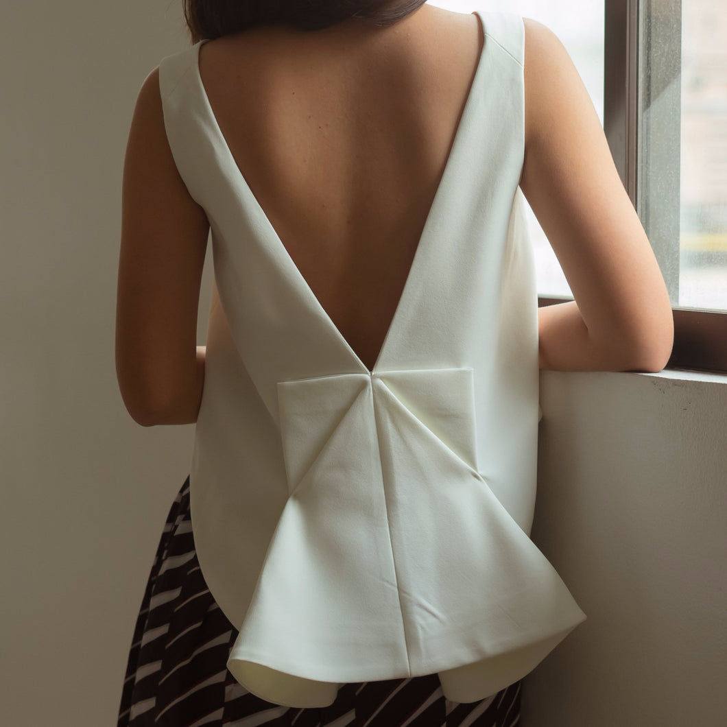Bonnie V-Back Top